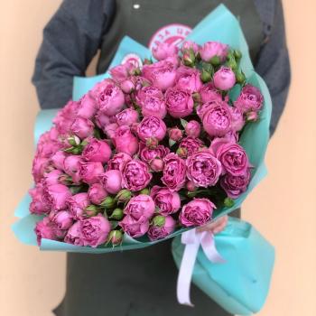 Букет из кустовых розовых роз код товара: 23562t